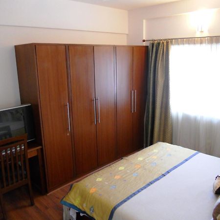 Justa Off Mg Road Hotel Bangalore Ngoại thất bức ảnh