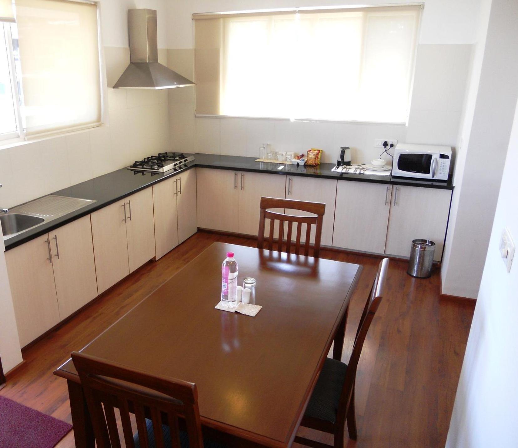 Justa Off Mg Road Hotel Bangalore Ngoại thất bức ảnh