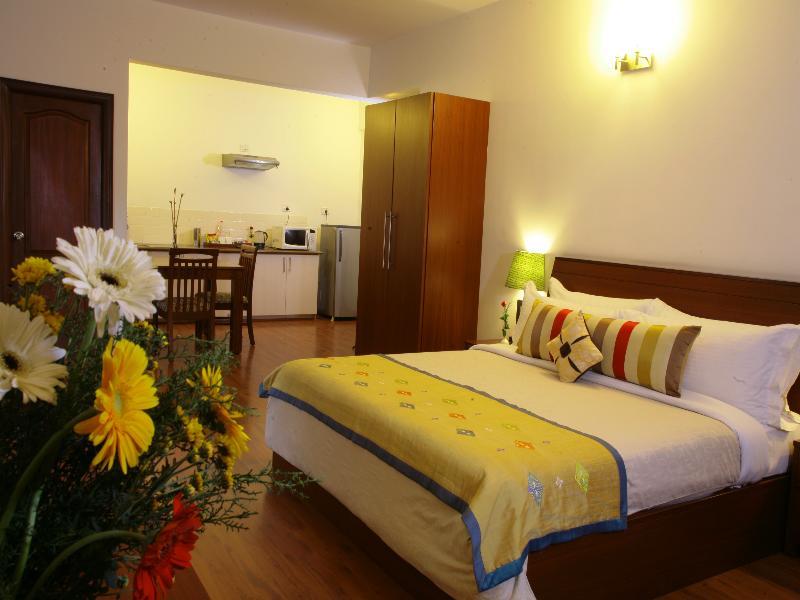 Justa Off Mg Road Hotel Bangalore Ngoại thất bức ảnh