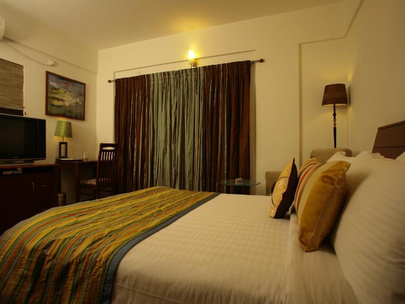Justa Off Mg Road Hotel Bangalore Ngoại thất bức ảnh