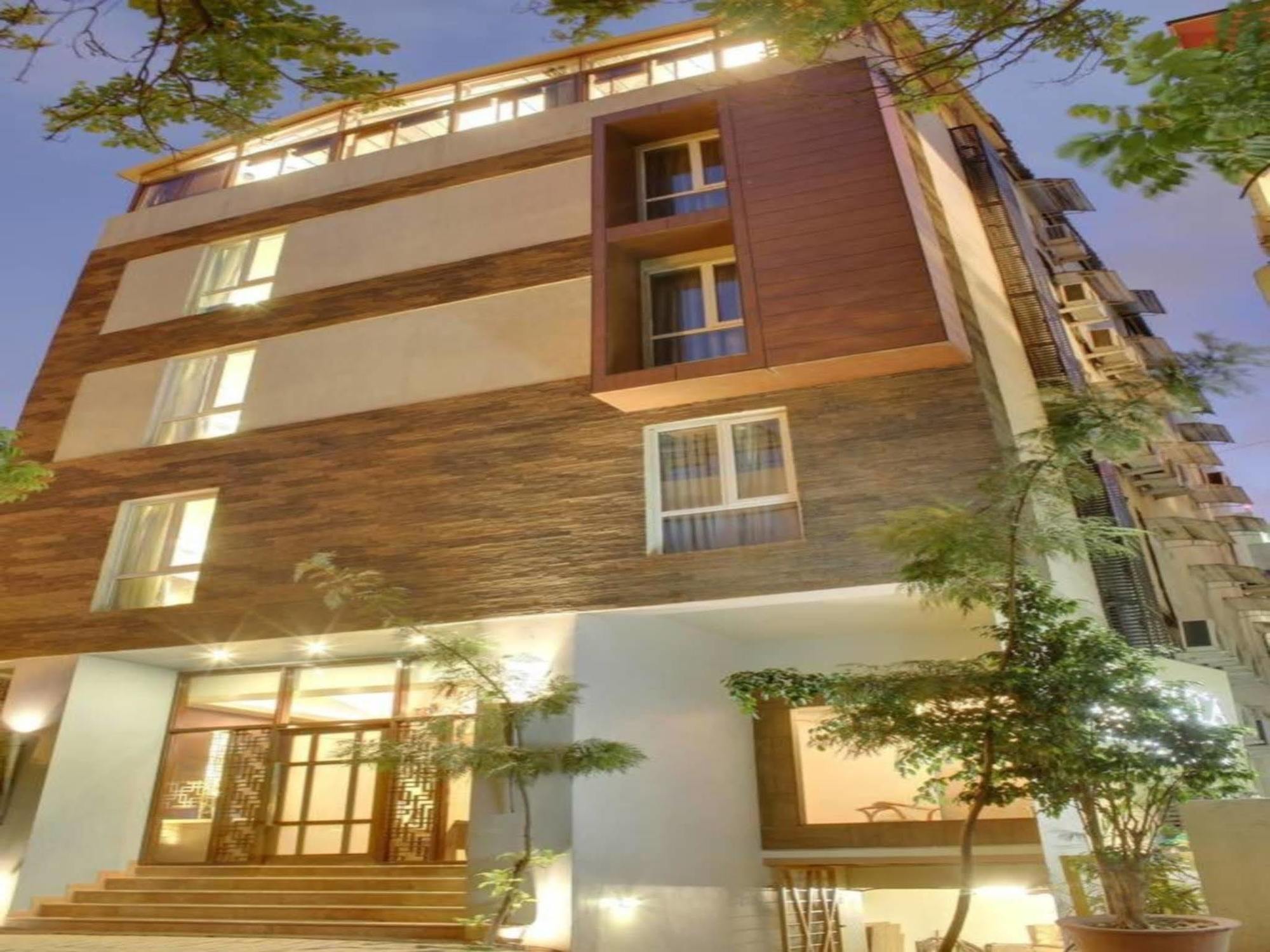 Justa Off Mg Road Hotel Bangalore Ngoại thất bức ảnh