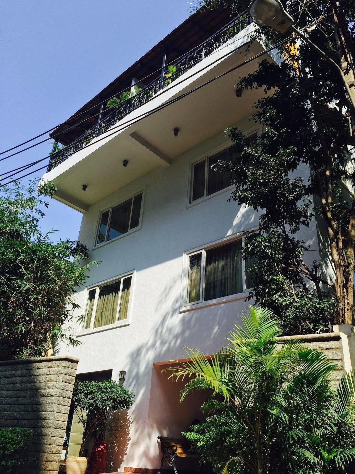 Justa Off Mg Road Hotel Bangalore Ngoại thất bức ảnh