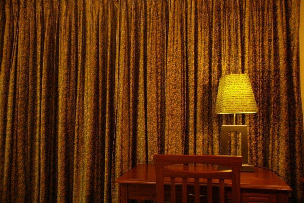 Justa Off Mg Road Hotel Bangalore Ngoại thất bức ảnh