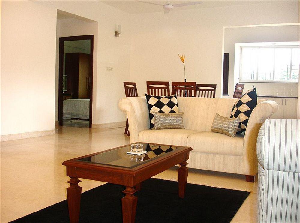 Justa Off Mg Road Hotel Bangalore Ngoại thất bức ảnh